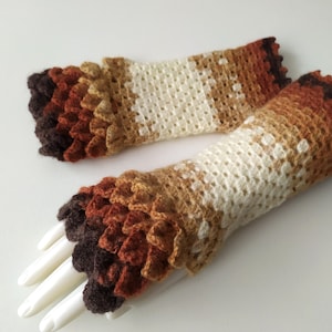 Dragon scale gloves Fingerless gloves Arm warmers Womens gloves Winter gloves Texting gloves Handmade wrist warmers gloves