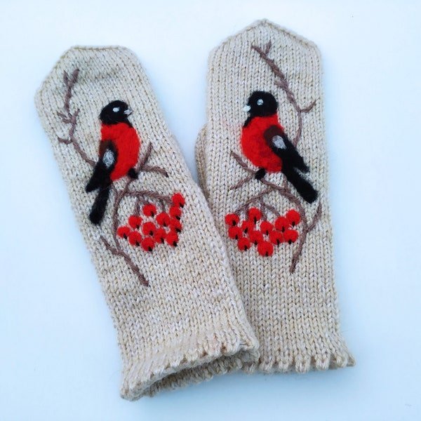 Sky Madrid Embroidery Bird Knitted Gloves