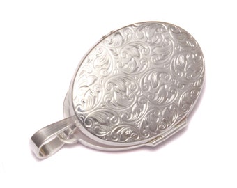 Oval Locket in 925 Sterling Silver