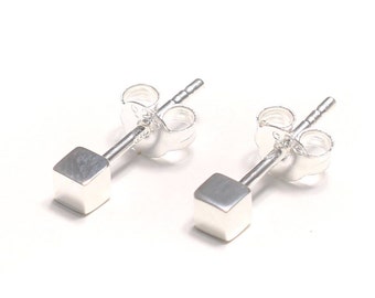 Mini Würfel Ohrstecker, 925 Sterling Silber, minimal cube Ohrring, Ohrschmuck klein geometrisch, unisex Ohr Schmuck einfach