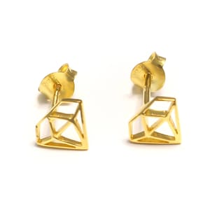 Gold-plated diamond stud earrings in 925 sterling silver, 925 diamond stud earrings gold, 925 silver diamond earrings, gold-plated diamond