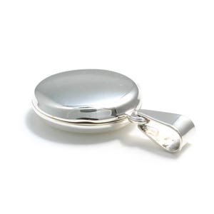 Médaillon petit rond, argent sterling 952, médaillon photo pour collier, amulette photo pour ouverture, souvenir secret de famille gravable image 2