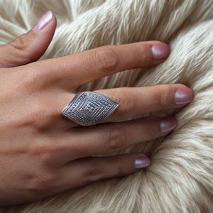 Large diamond statement ring 925 sterling silver oxidized silver ring for women & men vintage look geometric jewelry unisex