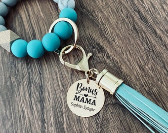 Personalized Silicone Bead Wristlet Keychain: Engraved Stepmom Gift