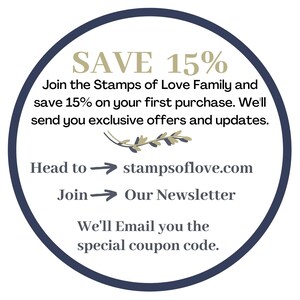 Puede incluir: Un c&iacute;rculo azul con texto blanco que dice "SAVE 15%". El texto debajo dice "&Uacute;nete a la familia Stamps of Love y ahorra un 15% en tu primera compra. Te enviaremos ofertas exclusivas y actualizaciones. Dir&iacute;gete a stampsoflove.com &Uacute;nete a nuestro bolet&iacute;n Te enviaremos el c&oacute;digo de cup&oacute;n especial."