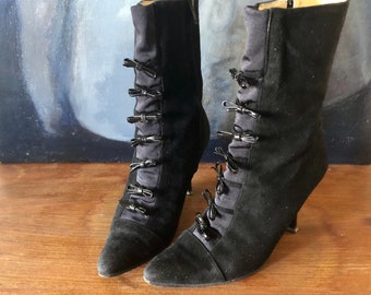 Victorian style romantic goth HalloweenBlack pointy witchy heeled boots | Steampunk Charles Jourdan 80s style eu37 | elegant booties with bo