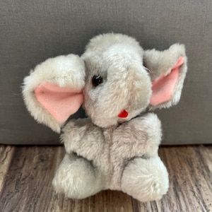 Adorable 1970s Vintage Elephant Plush - Full of Nostalgic Cuteness!