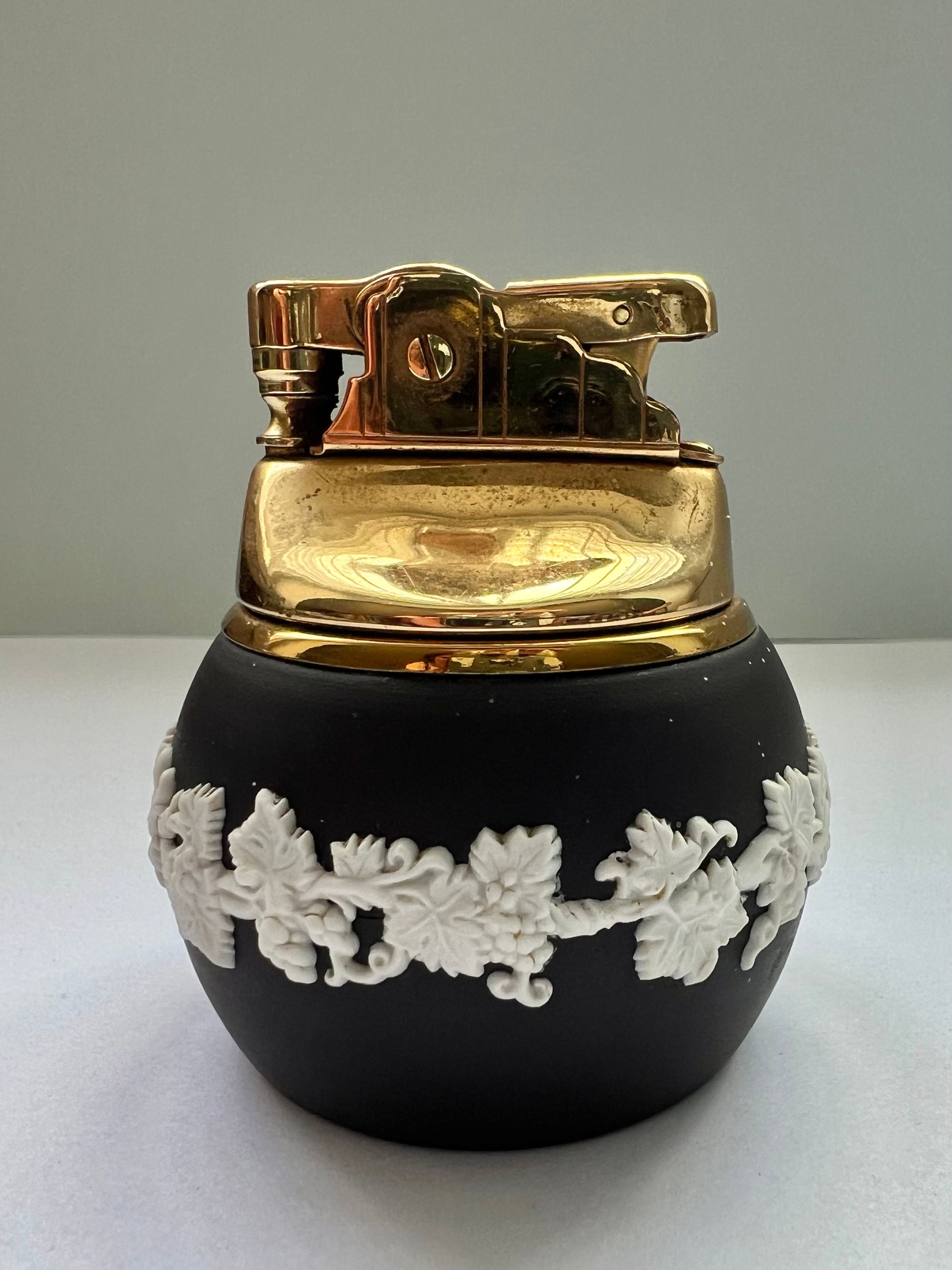 1950's Vintage Black Porcelain WEDGWOOD Lighter- Table, Cigar
