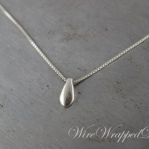 Necklace Sterling Small Flat TEARDROP Necklace 925 Sterling Silver Drop Necklace Minimalist Modern Fine Jewelry Celebrity Silver Necklace