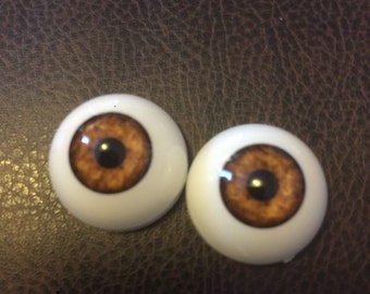 24mm plastic light hazel eyes