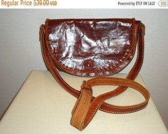 Vintage Cognac Leather Shoulder Bag: Half Moon Design