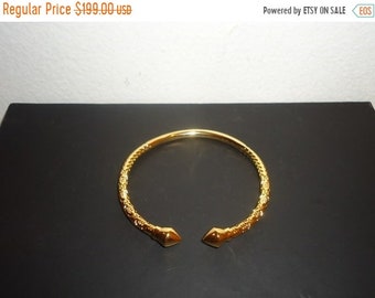 Vintage West Indian 18K Gold Filled Bangle Bracelet Caribbean Bangle/Cuff Bangle  - Beautiful