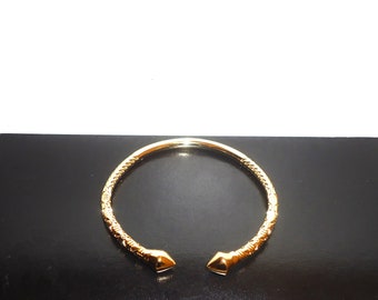 Vintage West Indian 18K CLASSIC YELLOW  Gold Filled Bangle Bracelet Caribbean Bangle/Cuff Bangle - Beautiful