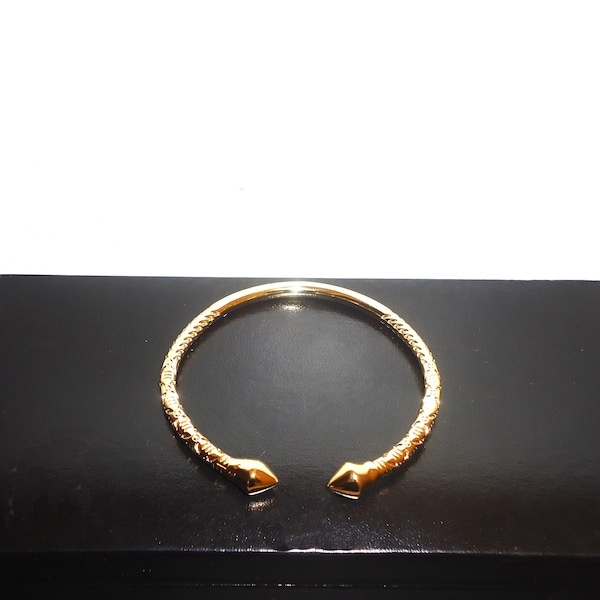 Vintage West Indian 18K CLASSIC YELLOW  Gold Filled Bangle Bracelet Caribbean Bangle/Cuff Bangle - Beautiful