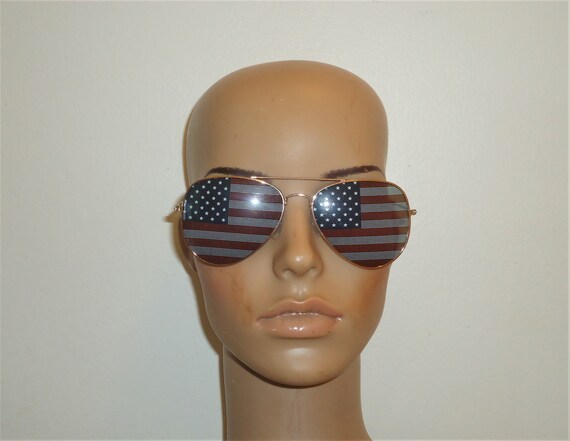 Vintage Aviator Sunglasses – American Flag - Beau… - image 5