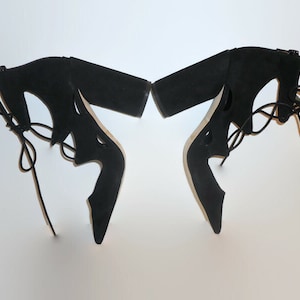 Vintage Steve Madden Black Suede Pumps/Heels, Sz.6