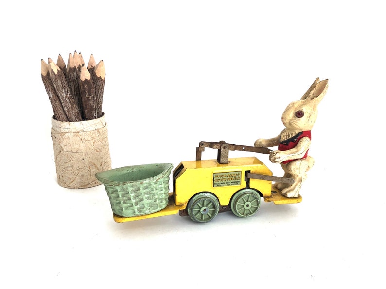 peter rabbit pull along train