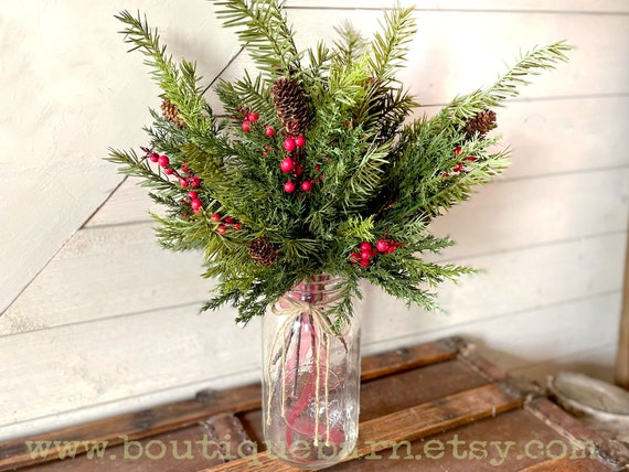 松の葉彫刻のガラス花瓶 松の葉彫刻のガラス花瓶