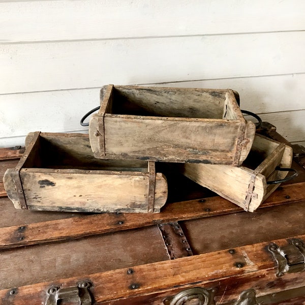 Wooden Box For Flowers, Wood Vase,Rustic Centerpiece, Flower Arrangement Supplies, Farmhouse Tabletop Decor