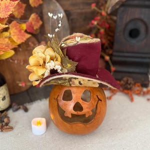 Decorazione di zucca, decorazione di zucca di Halloween, zucche autunnali uniche, arte di zucca, regali unici per gli amici, regalo di zucca, decorazione di spaventapasseri