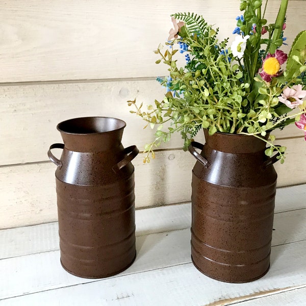 Rusty Brown Milk Can Vase, Farmhouse Accent Tabletop Decor