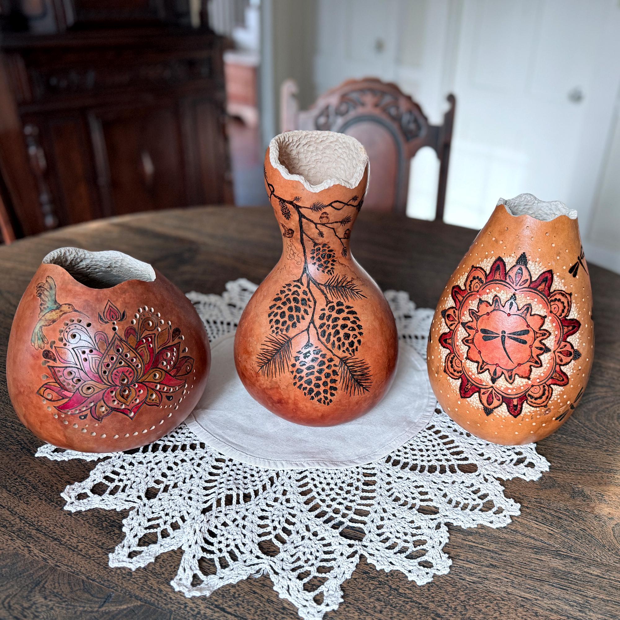 Dragonfly Vase Home Décor, Gourd Art, Natural Rustic Table