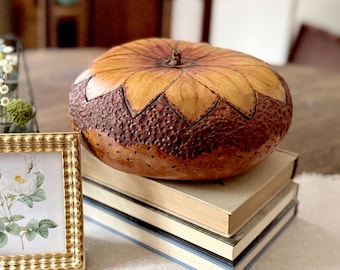 Decorative Bowl With Lid, Farmhouse Gourd Art Home Décor, Handmade Gift For Women, Rustic Table Centerpiece, Sunflower Themed Gift