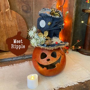 Zucca intagliata, zucca autunnale, zucca con luce, decorazioni boschive, decorazioni stravaganti per zucca di Halloween, arte della zucca, zucca autunnale da interno con luci