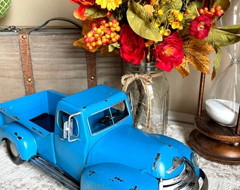 At øge Diskutere fantom Rustic Table Centerpiece Blue Farm Truck Farmhouse Pickup - Etsy