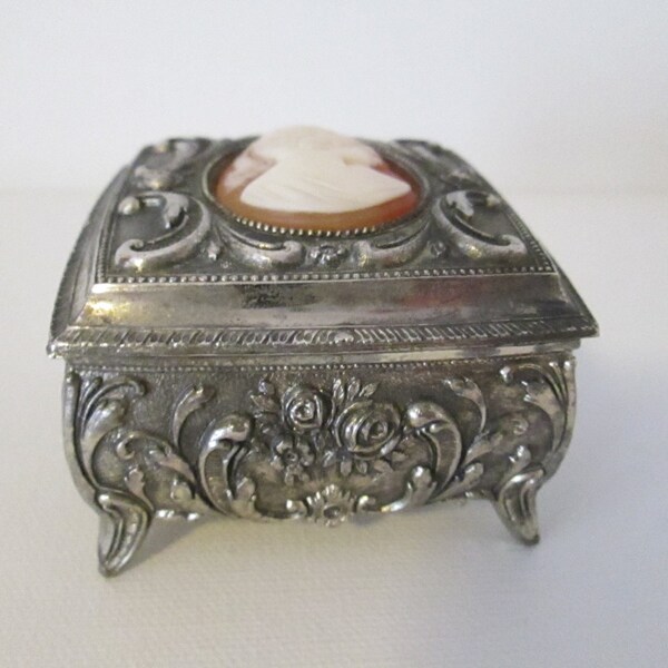 Free Shipping 1950s Cameo Jewelry Box Velvet Red Lining