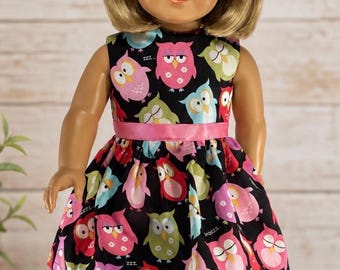 Vestido para muñeca de 45 cm (18 pulgadas), confeccionado en tela de algodón con un colorido diseño de búho.