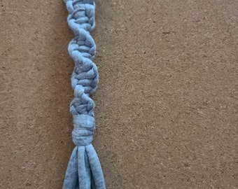 Macrame keychain