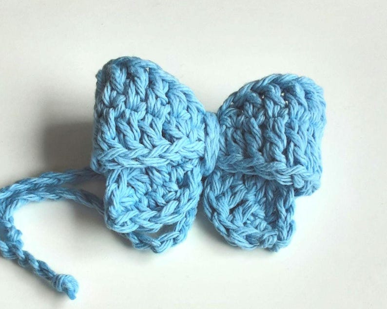Crochet Bow Headphone Accessory, Cute Headphone Charm, Bow Bag Charm, Cute Gift For Her, Cute Car Decor Gift, Hair accessory Light Blue