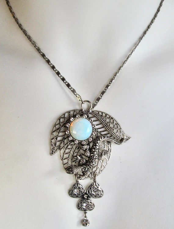 Vintage PILGRIM Danish Design silver tone Necklace Pendant Gecko #74-10 - Main Image