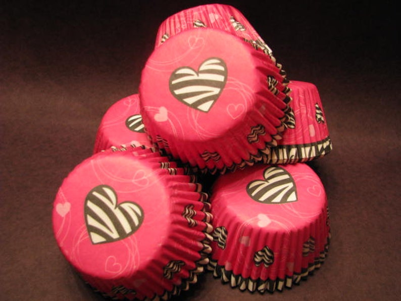 50 Premium Lovely Zebra Striped Heart / Love Cupcake Wrapper/ Baking Cups/ Cupcake Liners image 1