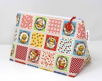 Sweet girls sleepover bag, Different sizes available, Machine Washable, Waterproof Lining, Gifts for girls