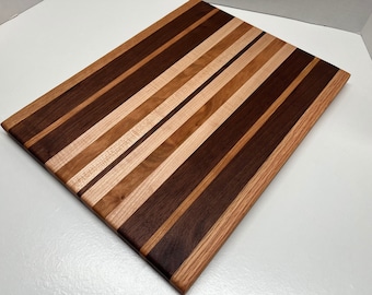 Tabla de cortar de madera exótica hecha a mano: acabado con aceite mineral apto para uso alimentario