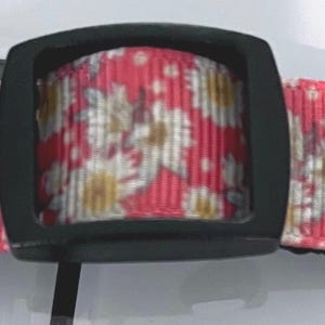 5/8 of 3/4" kleine hondenhalsband" bloemen bloemen botanisch * * * Small, small * Verstelbare gespsluiting aan de zijkant