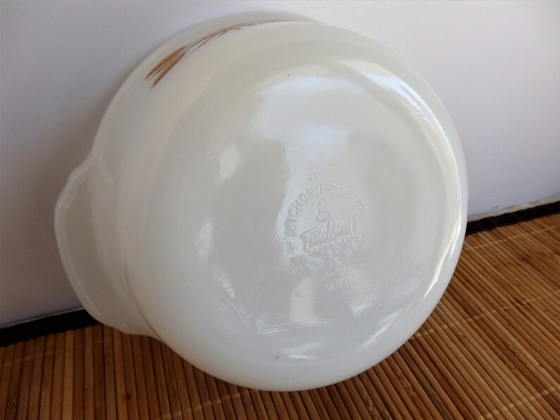 Golden Wheat Pattern Fire King Milk Glass Vintage Fire King Baking And Serving Dishes Kitchen Dining Home Living Kromasol Com