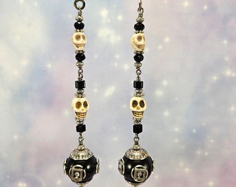 White Skulls with Black Glass Beads Ceiling Fan Pulls, Light Pull, Lamp Pull, Pull Chain, Chain Pull, Home Decor