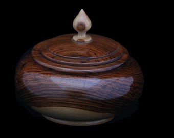 Bonbonnière en bois tourné Bocote