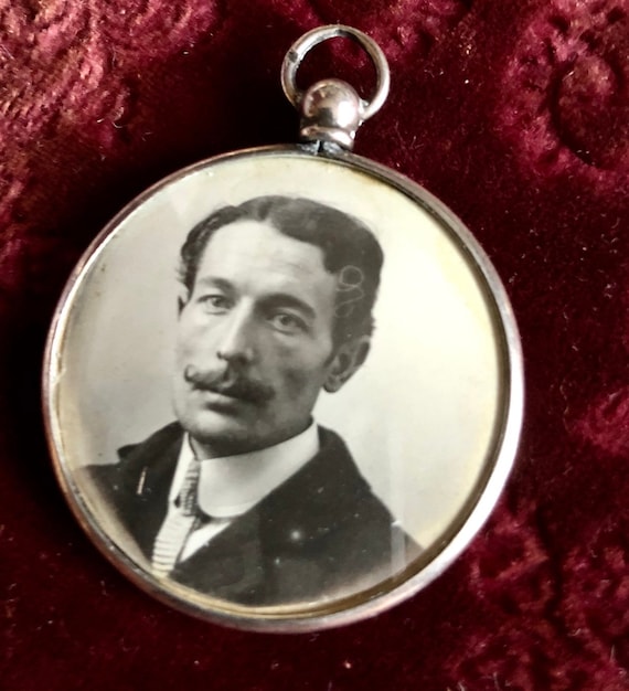 Victorian Glass Locket