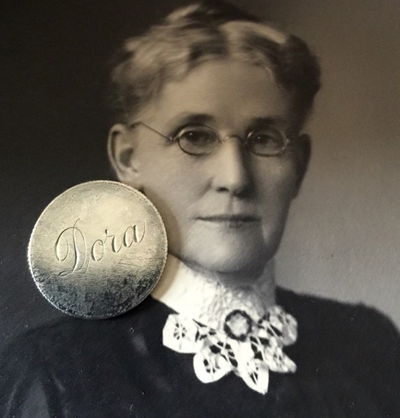 Love Token-Dora - image 1