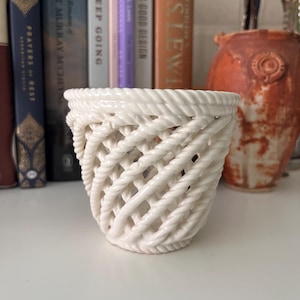 Vintage Mid Century White Chinoiserie Porcelain Footed Rope Ceramic Cache Jardin Pot Pottery Planter - Spain