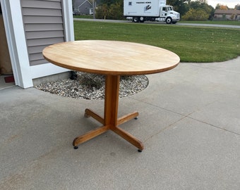 Vintage Mid Century Modern Scandinavian Danish  Niels Otto Møller Style Round Dining Table