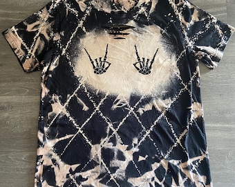 Distressed Bleach-Dyed Open Back T-Shirt: Skeleton Rock On