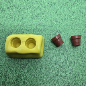 Tiny Pot 1/2 inch Tall Silicone Mold
