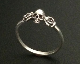 Skull with Roses Ring - Sterling Silver, Gift for Family and Friends, Cute Gothic Skull, Handmade Jewelry