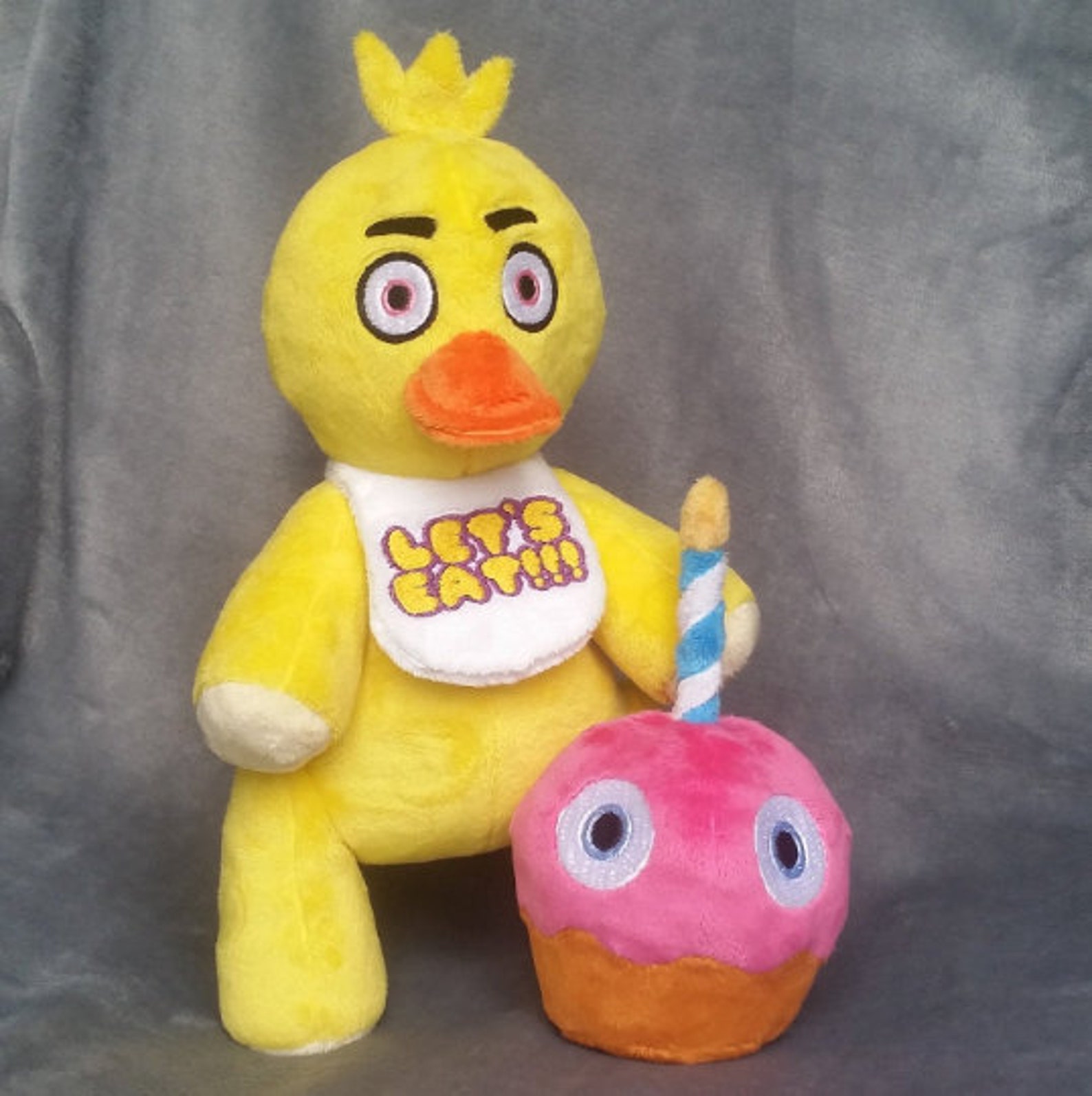toy chica and cupcake