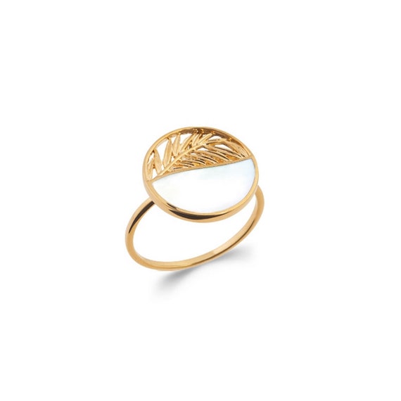 Gold plated Palm and Mother of pearl Round Ring JUNGLE Etsy UK